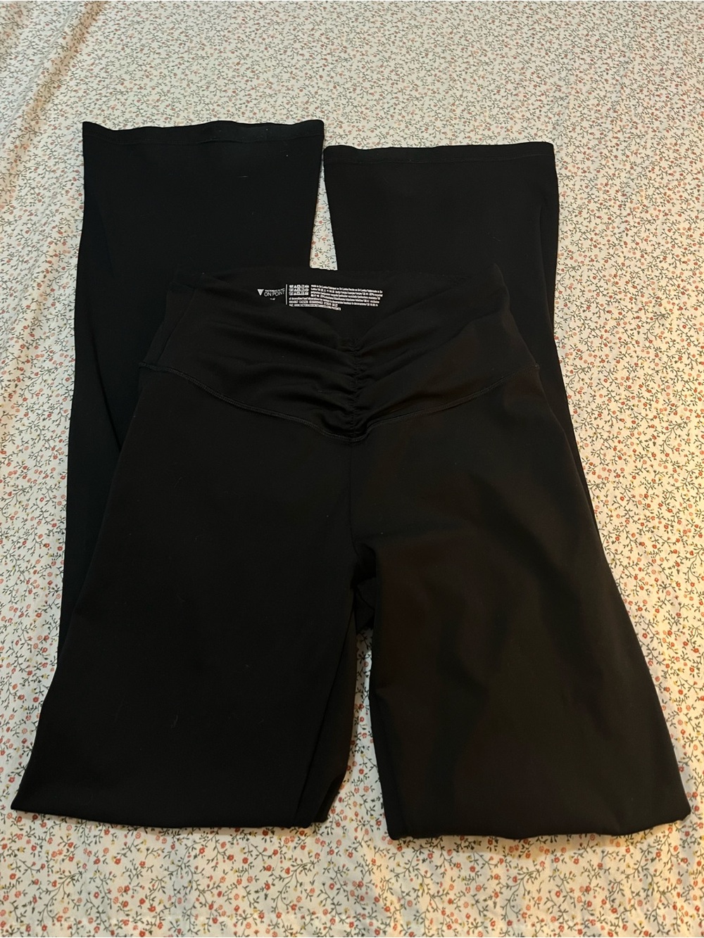 Victoria’s Secret yoga pants